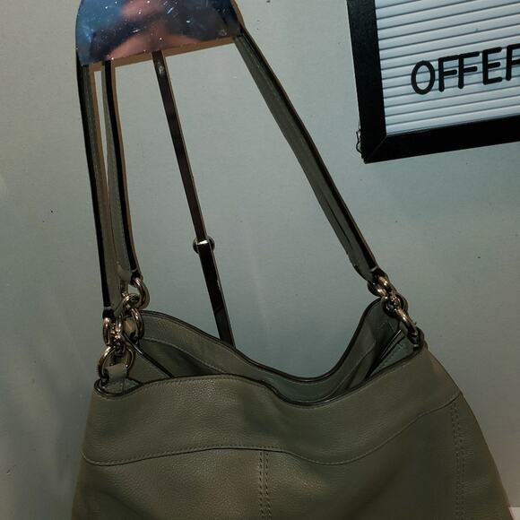 COACH LARGE GREY LEATHER 3 COMPARTMENT SAT⦠- Picture 4 of 9